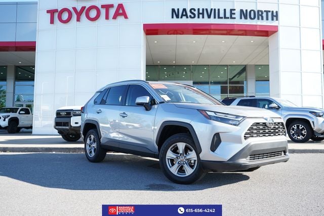 2025 Toyota RAV4 XLE FWD's photo