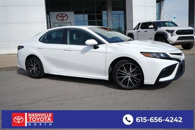 2024 Toyota Camry SE