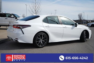 2024 Toyota Camry SE