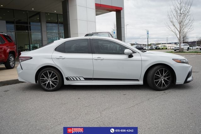 2023 Toyota Camry Hybrid SE