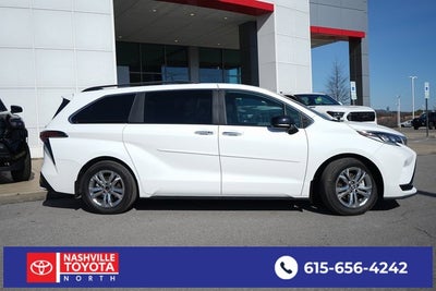 2023 Toyota Sienna XSE