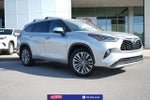 2022 Toyota Highlander Hybrid Platinum