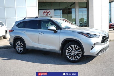 2022 Toyota Highlander Hybrid Platinum