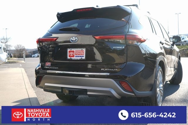 2022 Toyota Highlander Hybrid Platinum