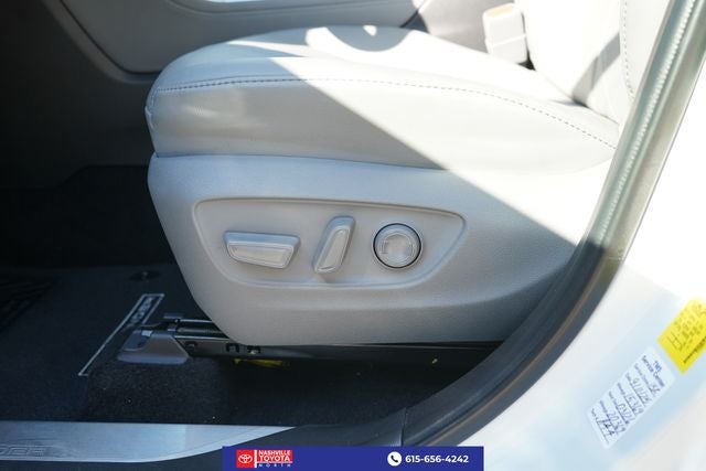 2024 Toyota Highlander Hybrid Platinum