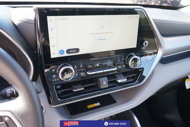2024 Toyota Highlander Hybrid Platinum