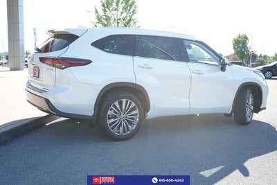 2024 Toyota Highlander Hybrid Platinum