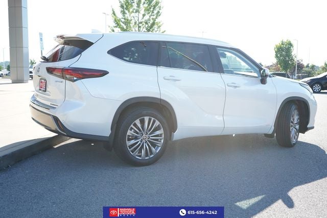 2024 Toyota Highlander Hybrid Platinum