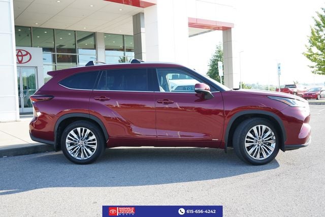2026 Toyota Highlander Hybrid Platinum