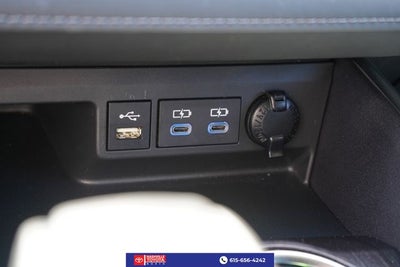 2022 Toyota Highlander Hybrid Platinum