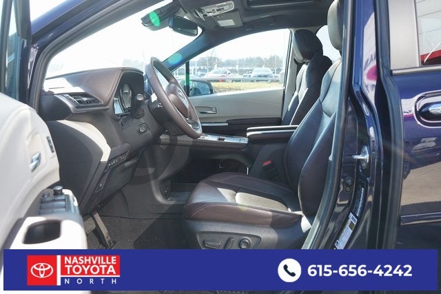 2023 Toyota Sienna Platinum 7 Passenger