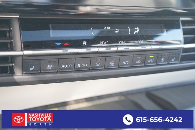 2023 Toyota Sienna Platinum 7 Passenger