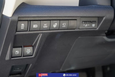2025 Toyota Sienna Platinum 7 Passenger