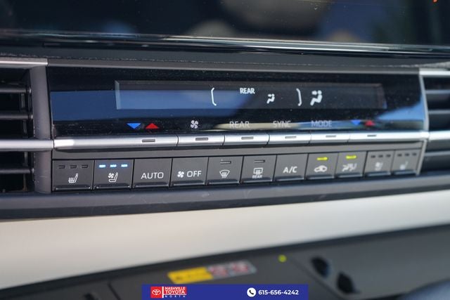 2025 Toyota Sienna Platinum 7 Passenger