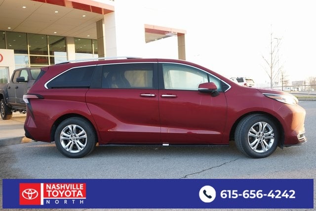 2022 Toyota Sienna Platinum 7 Passenger