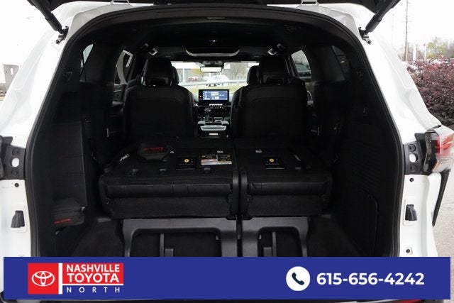 2025 Toyota Sienna Platinum 7 Passenger
