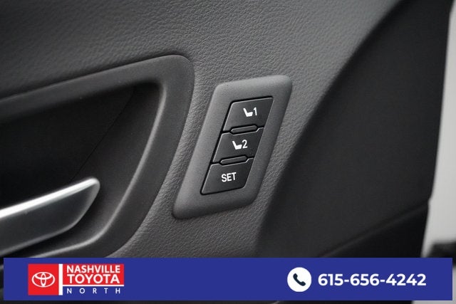 2025 Toyota Sienna Platinum 7 Passenger