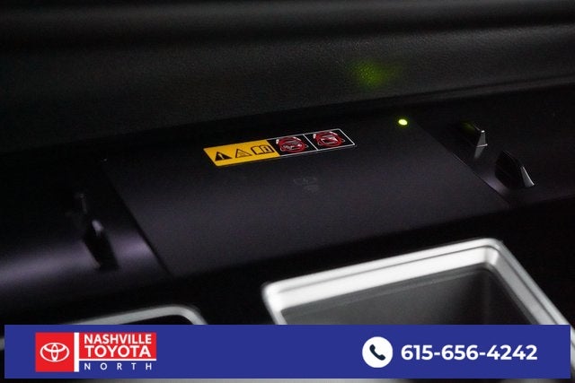 2025 Toyota Sienna Platinum 7 Passenger