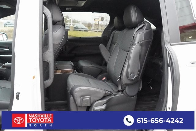 2025 Toyota Sienna Platinum 7 Passenger
