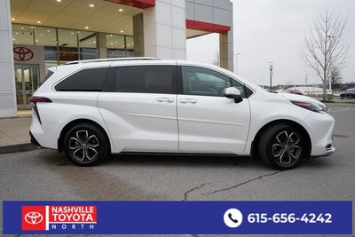 2025 Toyota Sienna Platinum 7 Passenger
