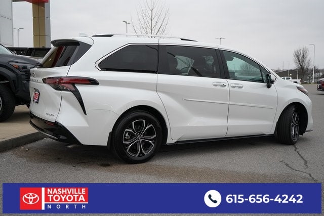 2025 Toyota Sienna Platinum 7 Passenger