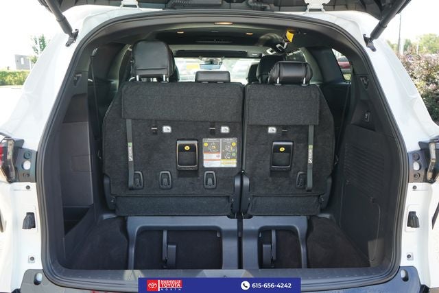 2025 Toyota Sienna Platinum 7 Passenger
