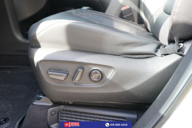 2025 Toyota Sienna Platinum 7 Passenger