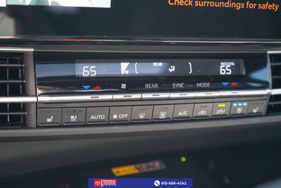 2025 Toyota Sienna Platinum 7 Passenger