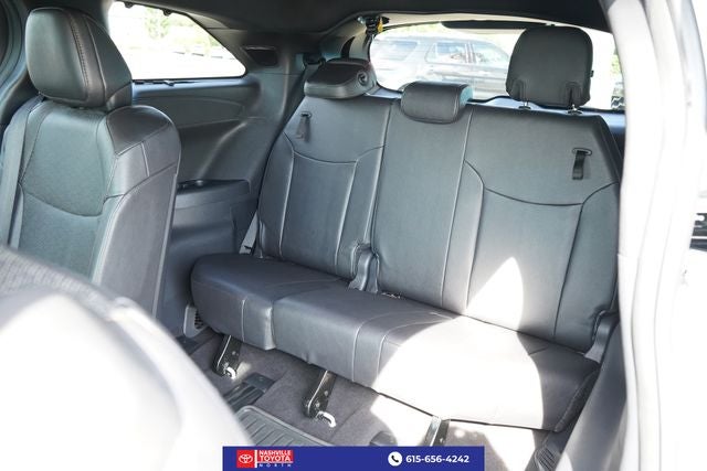 2025 Toyota Sienna Platinum 7 Passenger