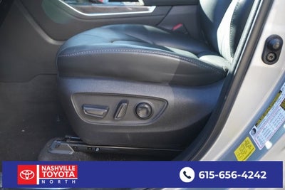 2022 Toyota Highlander Hybrid Platinum