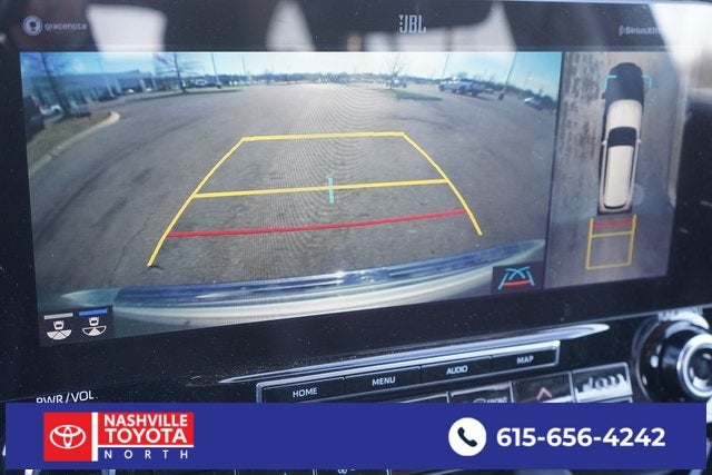 2022 Toyota Highlander Hybrid Platinum