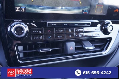 2022 Toyota Highlander Hybrid Platinum