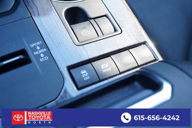 2022 Toyota Highlander Hybrid Platinum