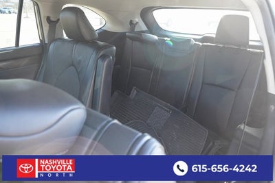 2022 Toyota Highlander Hybrid Platinum