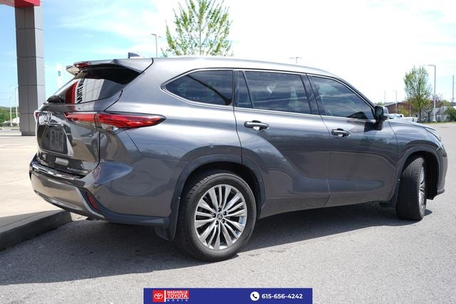 2022 Toyota Highlander Platinum