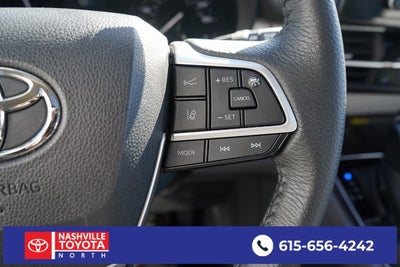 2023 Toyota Sienna XLE