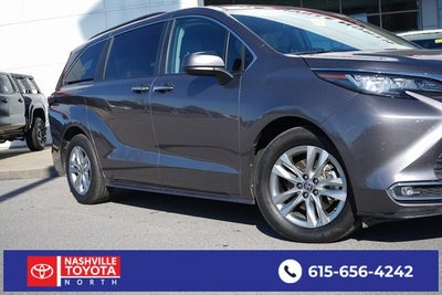 2023 Toyota Sienna XLE