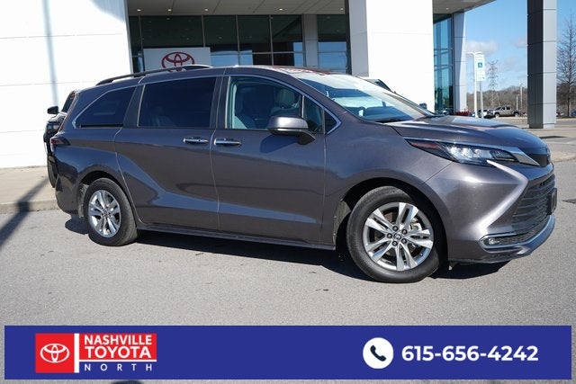 2023 Toyota Sienna XLE