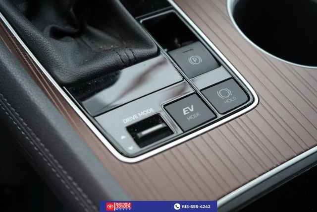 2023 Toyota Sienna XLE 8 Passenger