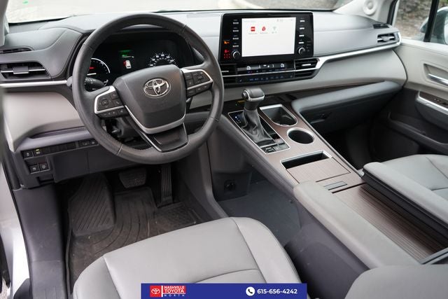2023 Toyota Sienna XLE 8 Passenger