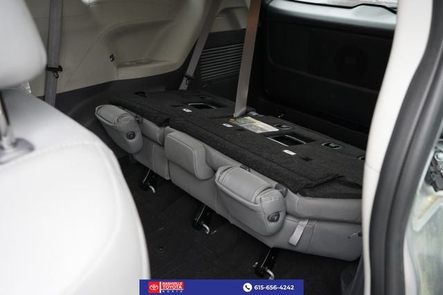 2023 Toyota Sienna XLE 8 Passenger