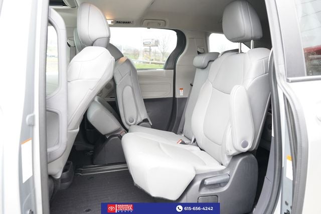 2023 Toyota Sienna XLE 8 Passenger