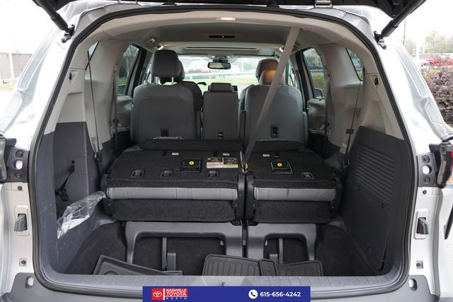 2023 Toyota Sienna XLE 8 Passenger