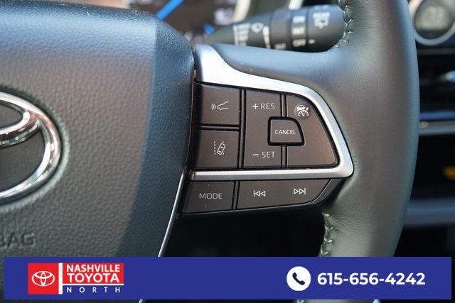 2024 Toyota Highlander Hybrid XLE