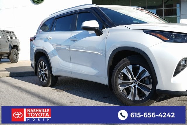 2024 Toyota Highlander Hybrid XLE