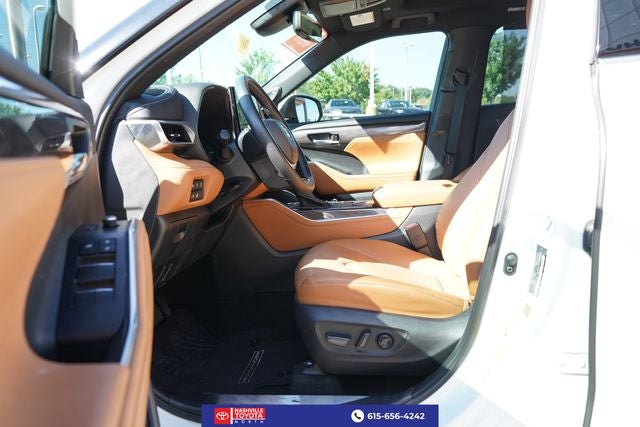 2024 Toyota Highlander Platinum