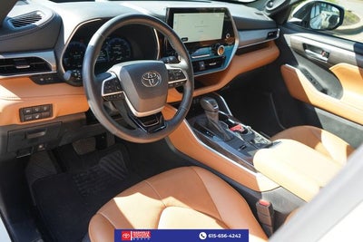 2024 Toyota Highlander Platinum