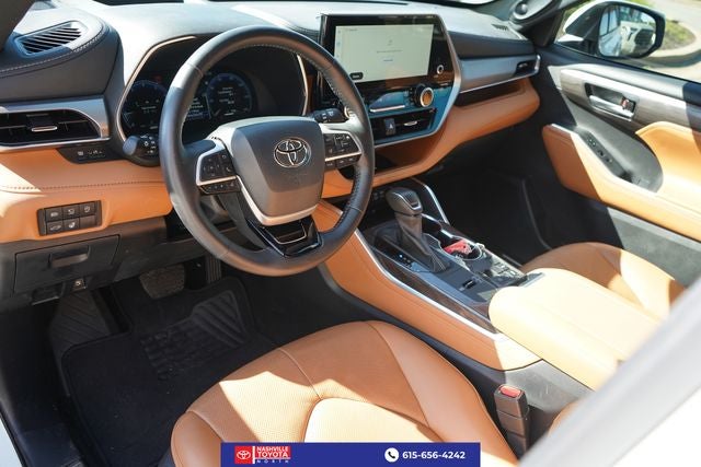 2024 Toyota Highlander Platinum