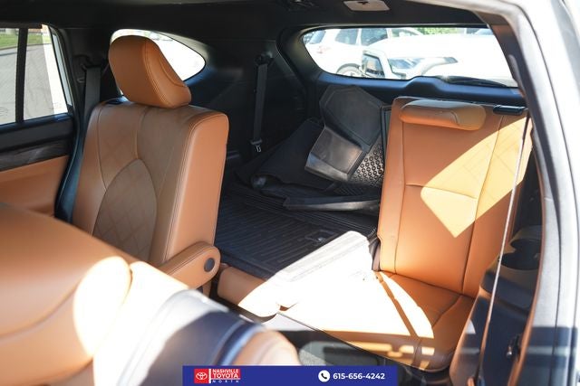 2024 Toyota Highlander Platinum