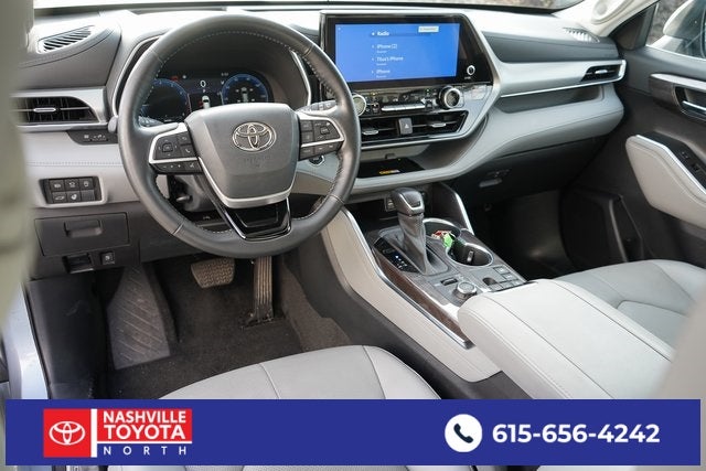 2023 Toyota Highlander Platinum